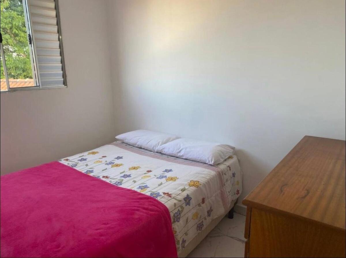 Com 02 Quartos No Bairro Tremembe Sp *